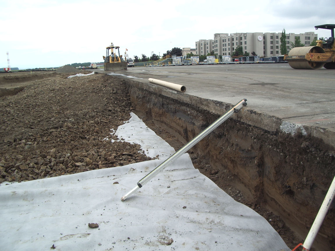Northeast Apron Pavement Rehabilitation GRI
